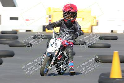 media/Nov-06-2022-SoCal Trackdays (Sun) [[208d2ccc26]]/Around the Pits/